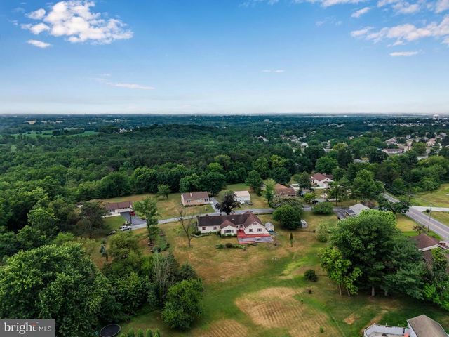3049 SPRING RD, Carlisle, PA 17013