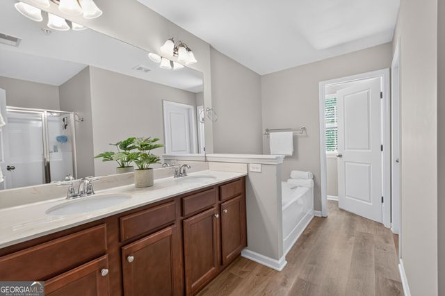 3383 Castleberry Village Circle 150, Cumming, GA 30040