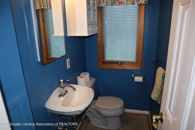 1639 Forest Hills, Okemos, MI 48864