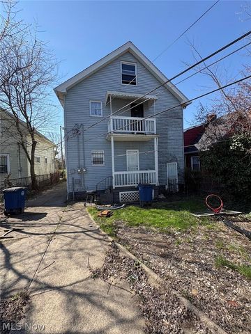 11817 Dove Avenue, Cleveland, OH 44105