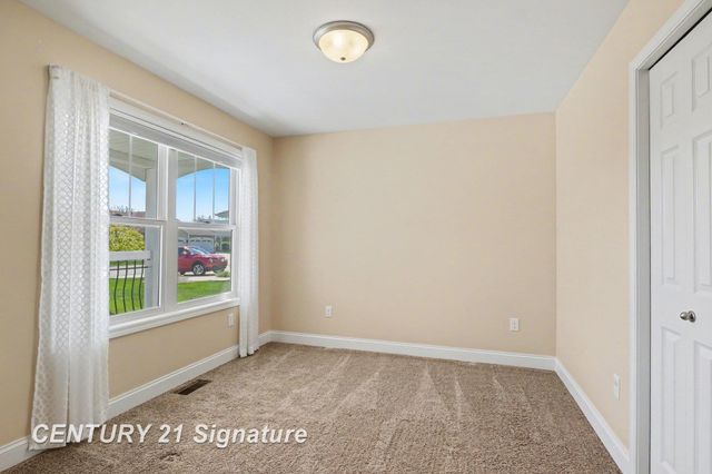 29 Tuscany Circle, Saginaw Twp, MI 48603