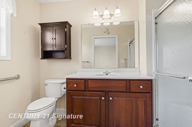 29 Tuscany Circle, Saginaw Twp, MI 48603