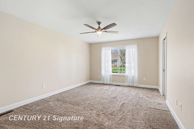 29 Tuscany Circle, Saginaw Twp, MI 48603
