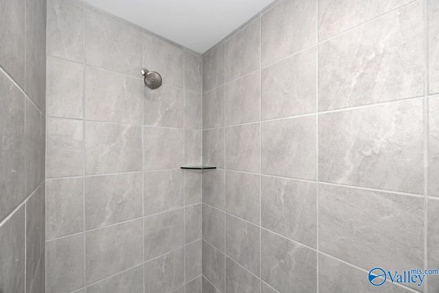 9504 Hampton Oak Drive SE, Owens Cross Roads, AL 35763