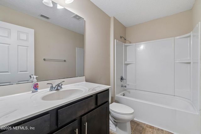 2529 CANEY OAKS Drive W, Jacksonville, FL 32218
