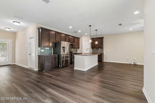 2529 CANEY OAKS Drive W, Jacksonville, FL 32218