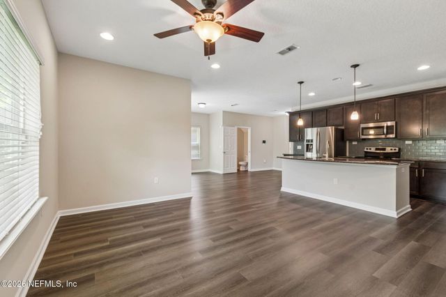 2529 CANEY OAKS Drive W, Jacksonville, FL 32218