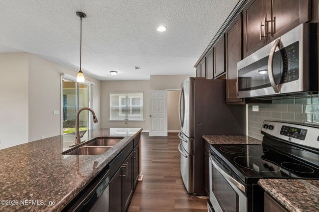 2529 CANEY OAKS Drive W, Jacksonville, FL 32218