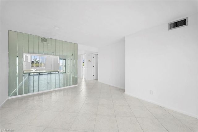 750 Elkcam CIR 312, Marco Island, FL 34145