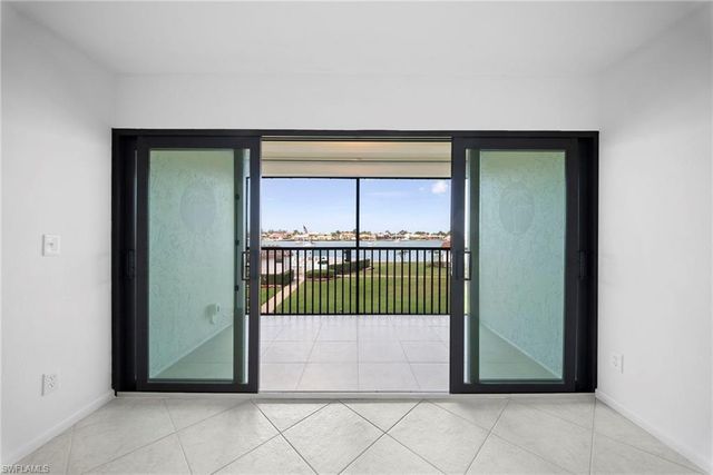 750 Elkcam CIR 312, Marco Island, FL 34145