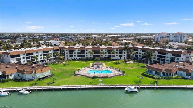 750 Elkcam CIR 312, Marco Island, FL 34145