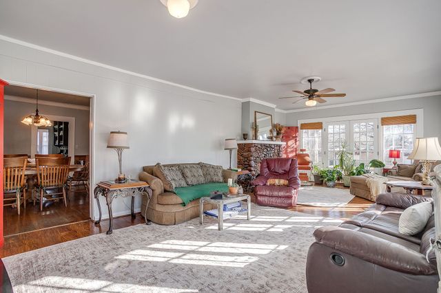 503 NW 4th Avenue, Mineral Wells, TX 76067