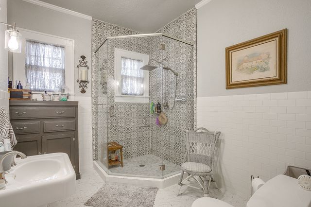 503 NW 4th Avenue, Mineral Wells, TX 76067