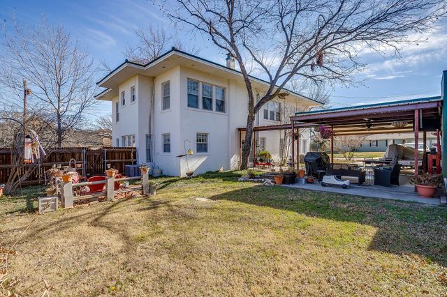 503 NW 4th Avenue, Mineral Wells, TX 76067