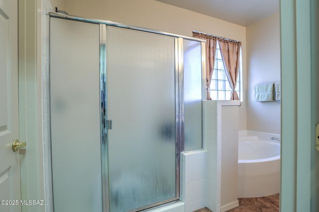 70 E Calle Vivaz, Green Valley, AZ 85614