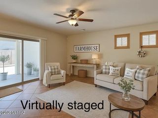 70 E Calle Vivaz, Green Valley, AZ 85614