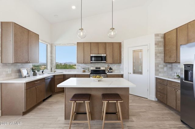 16344 E BAINBRIDGE Avenue, Fountain Hills, AZ 85268