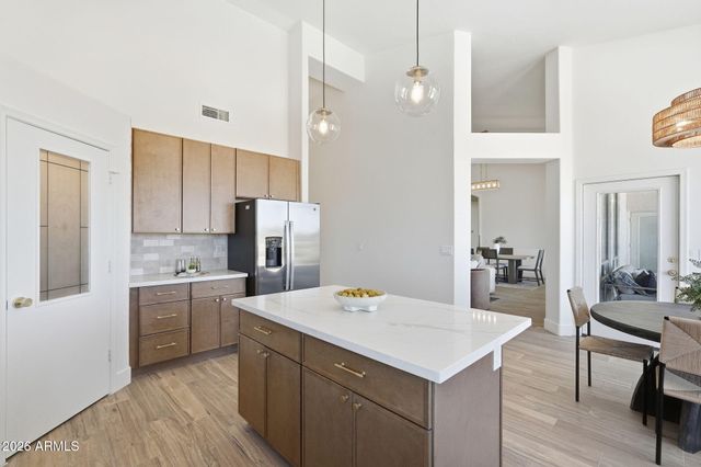 16344 E BAINBRIDGE Avenue, Fountain Hills, AZ 85268