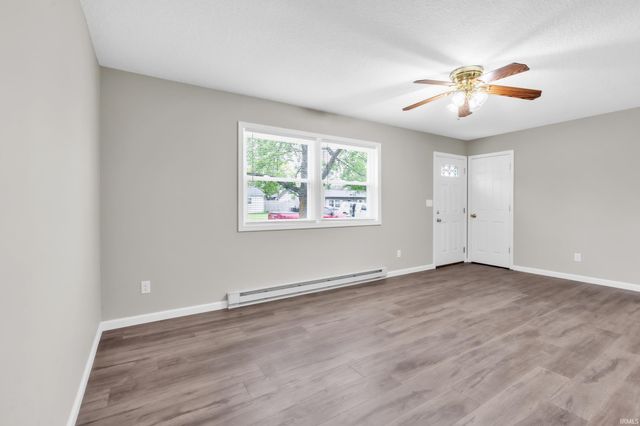 312 Alamosa Drive, Kendallville, IN 46755