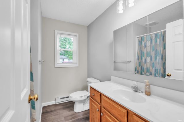 312 Alamosa Drive, Kendallville, IN 46755