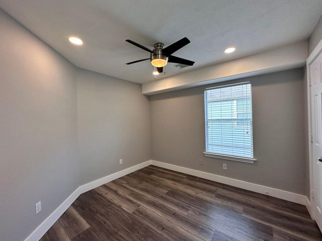 46 Summerhaze Circle, The Woodlands, TX 77382