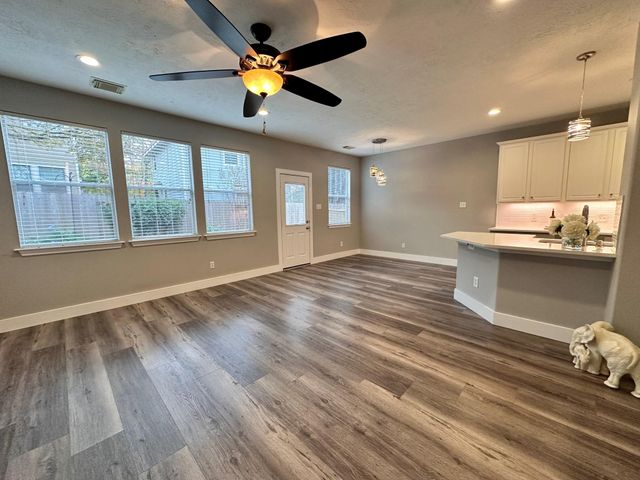 46 Summerhaze Circle, The Woodlands, TX 77382