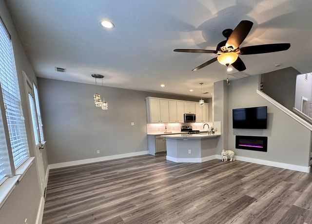 46 Summerhaze Circle, The Woodlands, TX 77382