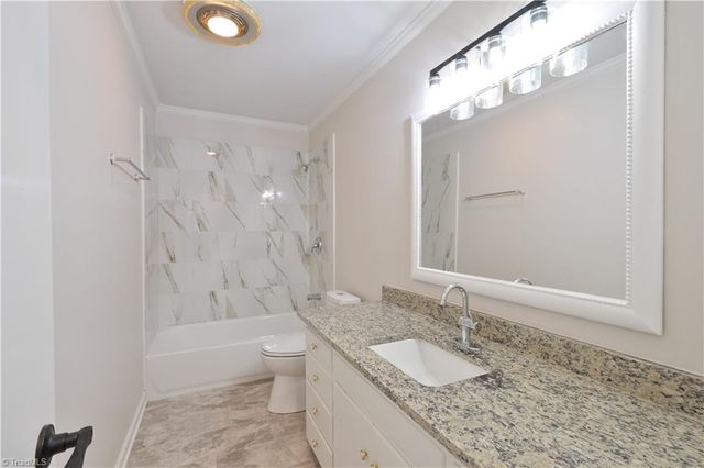 215 Raeford Avenue, Lexington, NC 27292