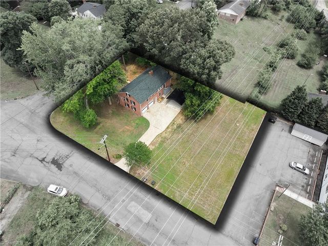 215 Raeford Avenue, Lexington, NC 27292