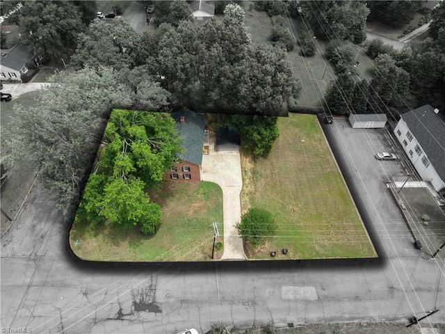 215 Raeford Avenue, Lexington, NC 27292