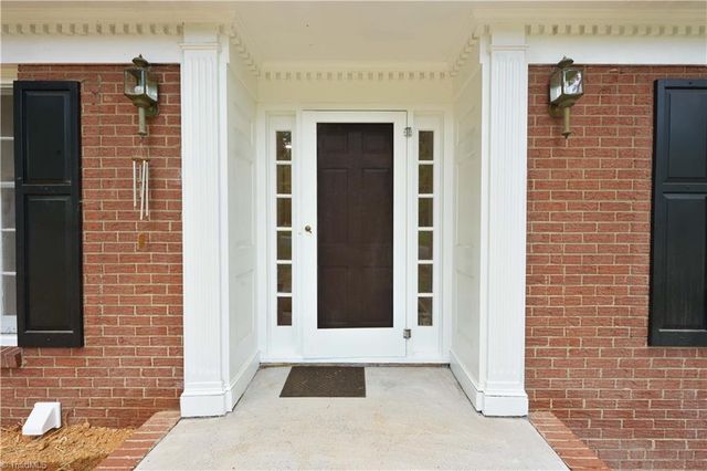 215 Raeford Avenue, Lexington, NC 27292