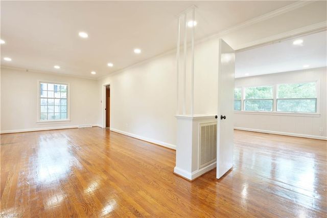 215 Raeford Avenue, Lexington, NC 27292