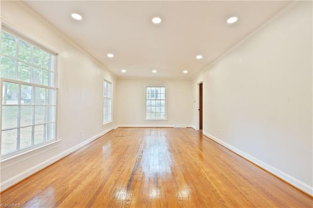 215 Raeford Avenue, Lexington, NC 27292