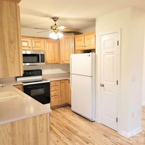 35 Cotton Creek Circle, Black Mountain, NC 28711