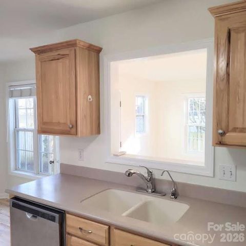 35 Cotton Creek Circle, Black Mountain, NC 28711