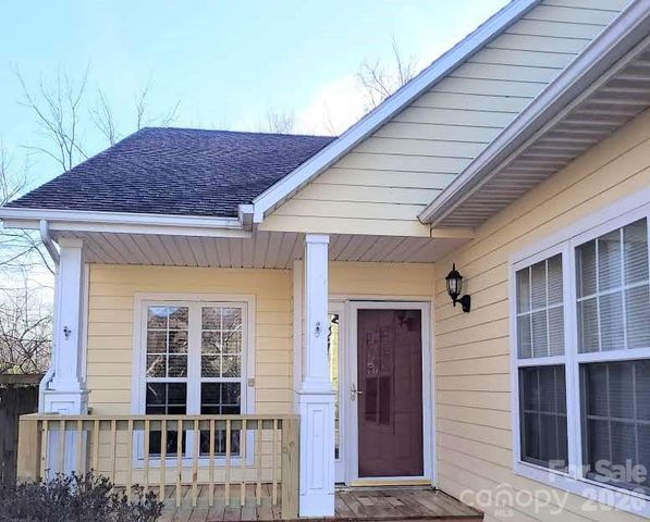 35 Cotton Creek Circle, Black Mountain, NC 28711