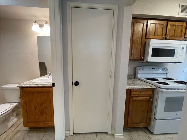 5516 Lewis Court A, North Richland Hills, TX 76180