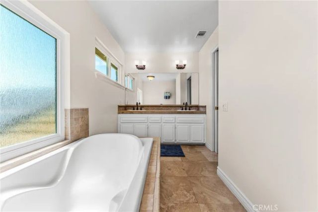 711 Afton Court, Redlands, CA 92374