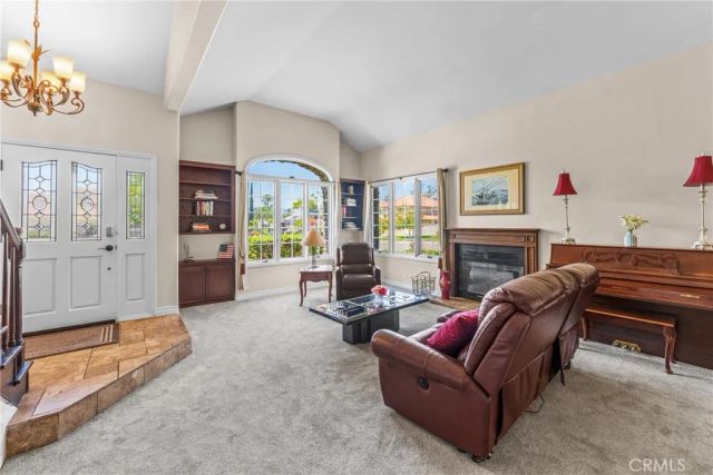711 Afton Court, Redlands, CA 92374