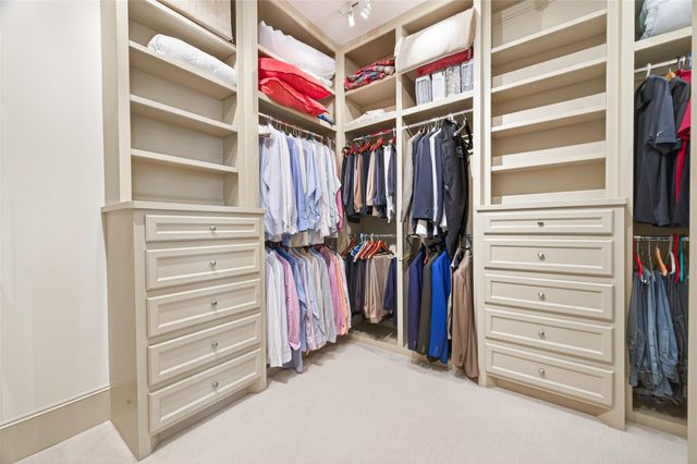 311 Calle Sevilla Place, Houston, TX 77007