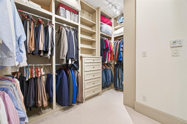 311 Calle Sevilla Place, Houston, TX 77007