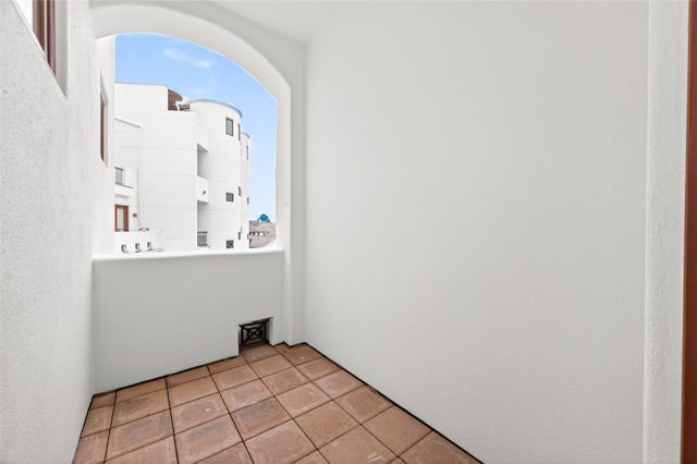 311 Calle Sevilla Place, Houston, TX 77007