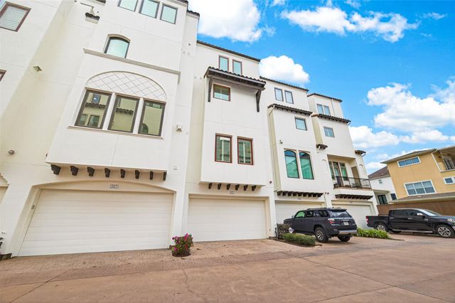 311 Calle Sevilla Place, Houston, TX 77007