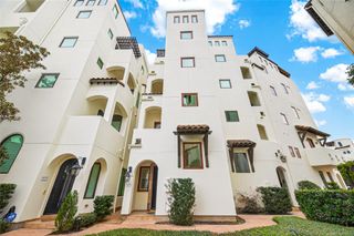 311 Calle Sevilla Place, Houston, TX 77007