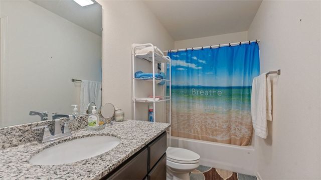 303 Fieldstone Circle, Gravette, AR 72736