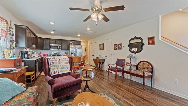 303 Fieldstone Circle, Gravette, AR 72736