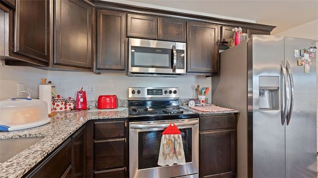 303 Fieldstone Circle, Gravette, AR 72736