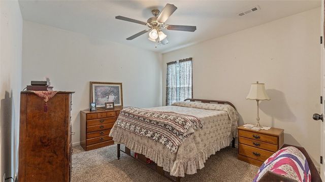 303 Fieldstone Circle, Gravette, AR 72736