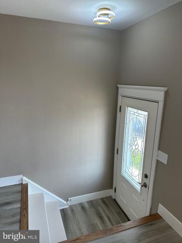 3314 ELLISTON CIR, Philadelphia, PA 19114