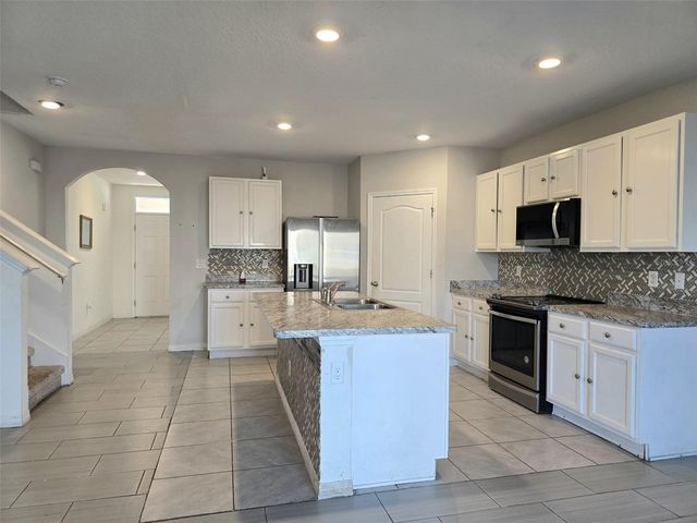 1378 FOX SQUIRREL DRIVE, Davenport, FL 33897